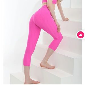 Booty by Brabants Original Cropped Capri Pink